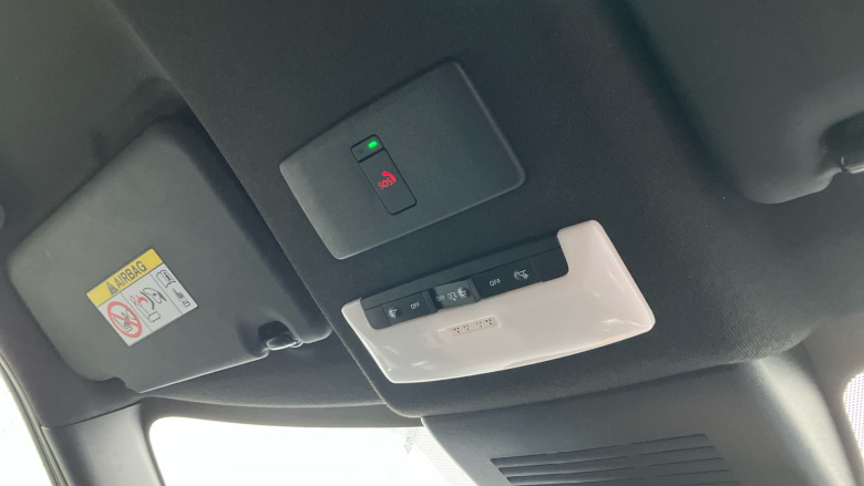 Nissan Juke 1.0 DiG-T 114 N-Connecta 5dr Petrol Hatchback